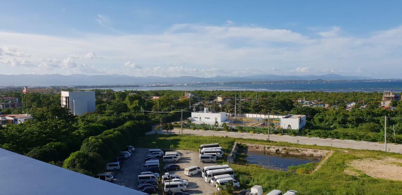 Mactan Newtown Ocean View 360 Degree Apartment Lapu-Lapu City Exterior foto